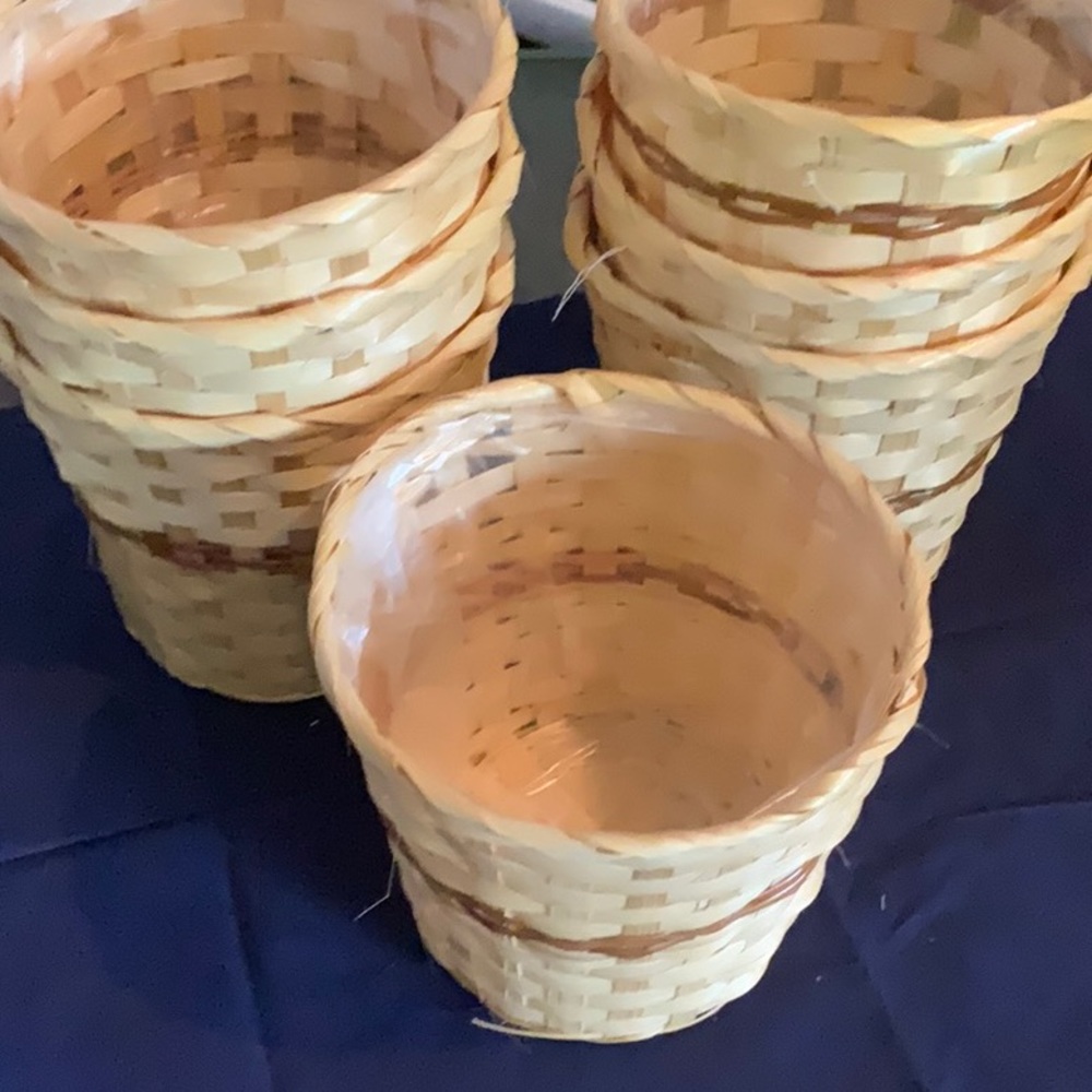 Flower pots